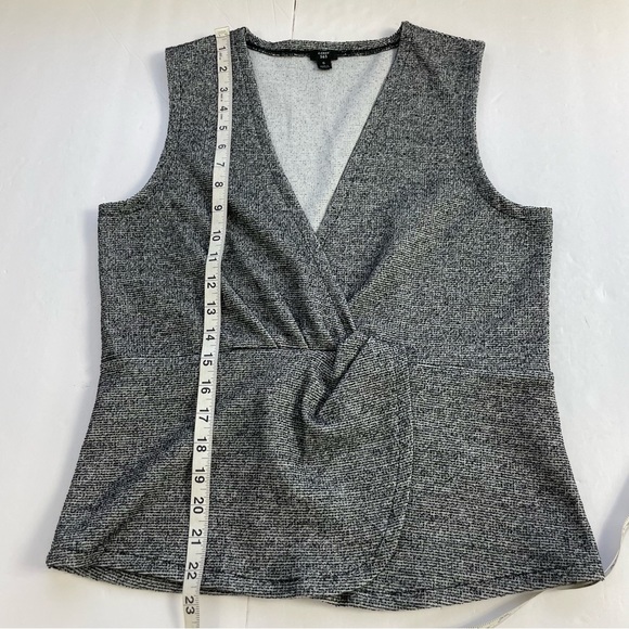 J Crew 365 Black Sleeveless V-Neck Boucle Knot Tank - Picture 15 of 15
